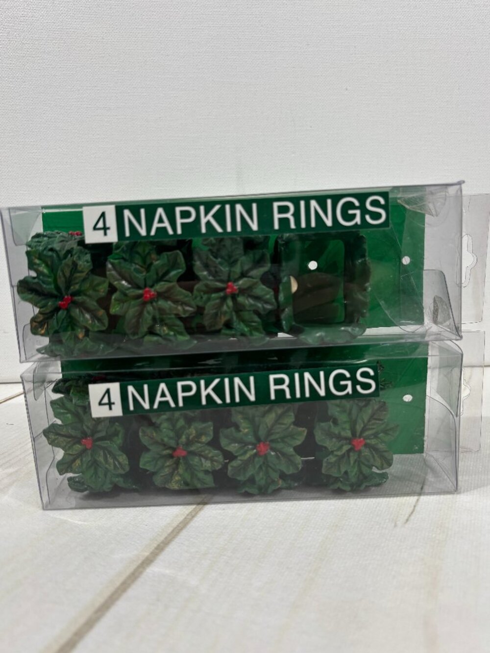 8 Vintage Resin Christmas Holly Leaves Napkin Rings Baldwil Rectangle 6281